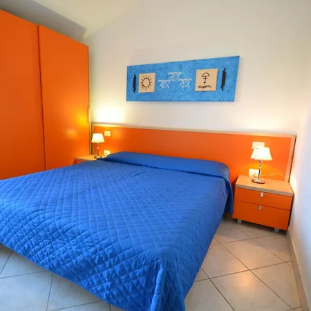 Luminous Flat 80m From The - Beahost Апартаменты