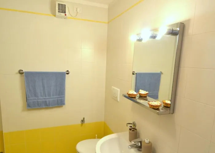 Luminous Flat 80m From The - Beahost 公寓 比比翁